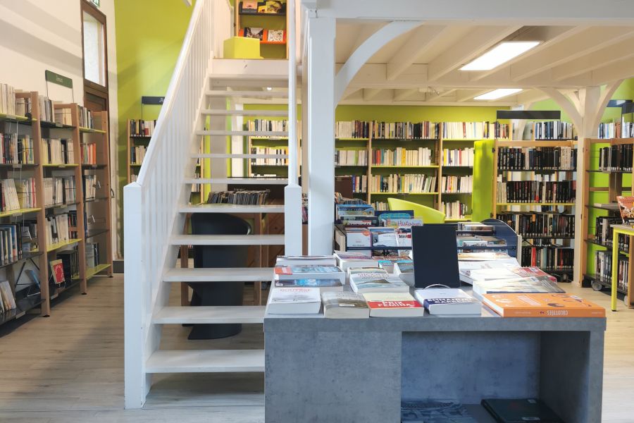 bibliothèque de serrières-en-chautagne